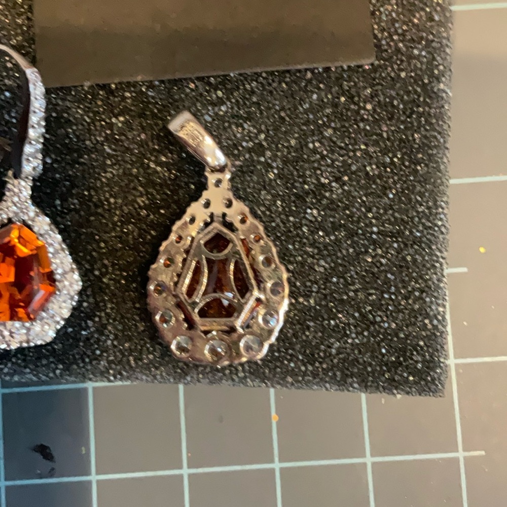 Teardrop citrine and CZ pendant and Earrings - Picture 3 of 5